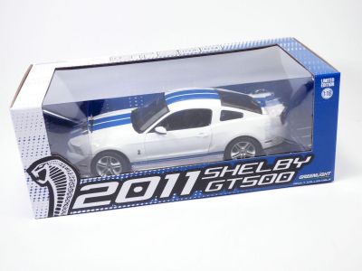 Метална кола Shelby GT500 Performance 2011 Greenlight 13674 - 1:18