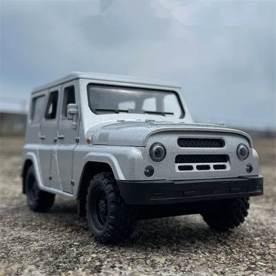 Метален джип УАЗ 1:18 
