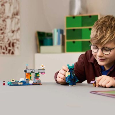 Конструктор Среща с Пазача LEGO Minecraft 21274 