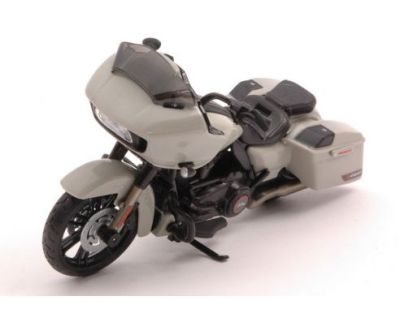 Метален мотор Harley Davidson 2018 CVO Road Glide Maisto 1/18