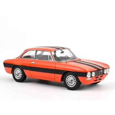 Метален автомобил Alfa Romeo 2000 Norev 1:18 - 187918