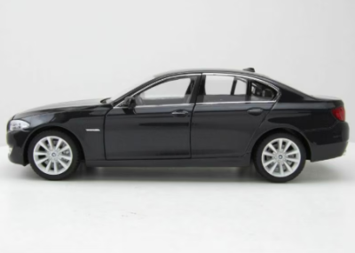 Метална кола BMW 535i F10 Welly 1:24 