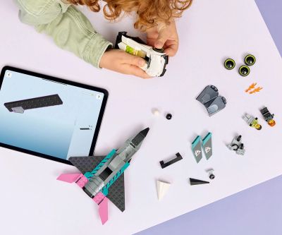 Конструктор самолет срещу колата LEGO City 60489 