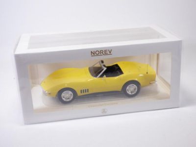 Колекционерска метална кола Chevrolet Corvette Convertible 1:18 NOREV 189039