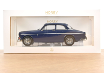 Колекционерска метална кола Volvo Amazon 1:18 NOREV 188740