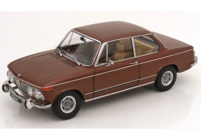 Колекционерска метална кола BMW 2002 ti Diana 1:18 KK Scale 120084