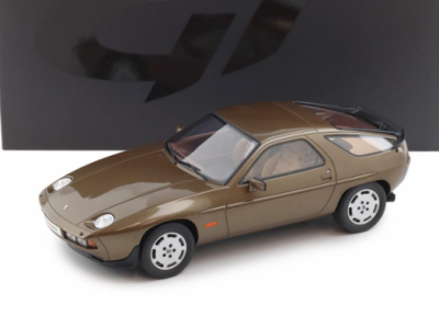 Колекционерска кола Porsche 928 S 1:18 GT SPIRIT GT1005