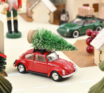 Метална кола Volkswagen Beetle Christmas 1:43 NOREV 841006