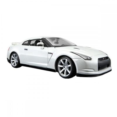 Метална кола Nissan GT-R Bburago 1:24 бяла