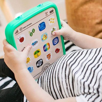 Дървен магически таблет Baby Einstein Hape H800853