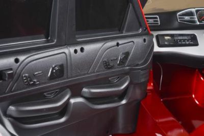 Акумулаторен джип MERCEDES M CLASS ЧЕРВЕН