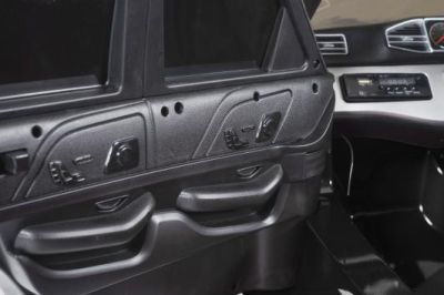 Акумулаторен джип MERCEDES M CLASS ЧЕРЕН