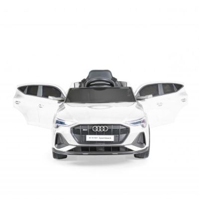 Акумулаторен джип AUDI SPORTBACK - бял