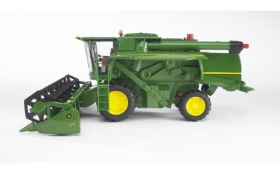 Комбайн John Deere T670 BRUDER 02132