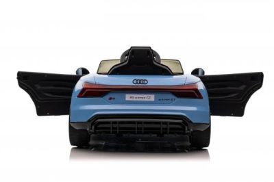 Акумулаторна кола AUDI RS E-TRON 6888 СИН