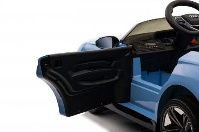 Акумулаторна кола AUDI RS E-TRON 6888 СИН