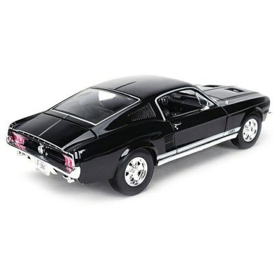 Метална колa Ford Mustang GTA Fastback 1967 Maisto 1:18 - 31166 black