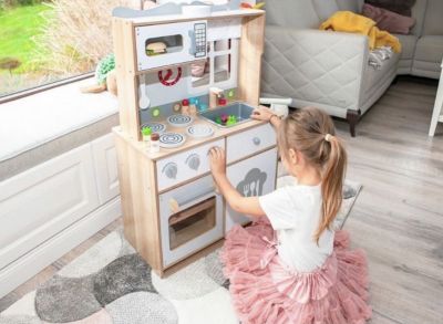 Детска дървена кухня с прибори 7253