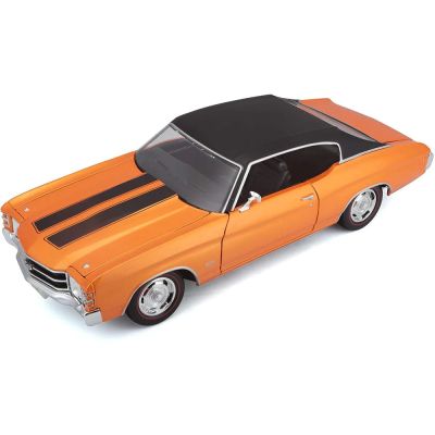 Метална кола Chevrolet Chevelle SS 454 1971 Maisto 1/18 31890 