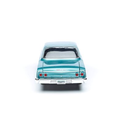 Метална кола Chevrolet Bel Air 1/18 Maisto 31641 