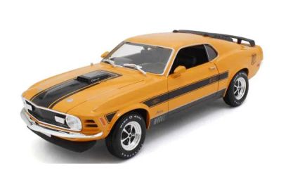 Метална кола Ford Mustang Mach 1 1/18 Maisto 31453