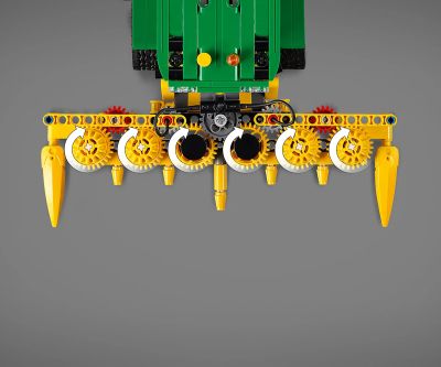 Конструктор LEGO Technic 42168 John Deere 9700 Forage Harvester