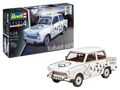 Сглобяем модел Трабант 601С Revell R07713