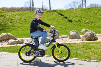 Детски велосипед MONSTER 16 BYOX ЧЕРЕН