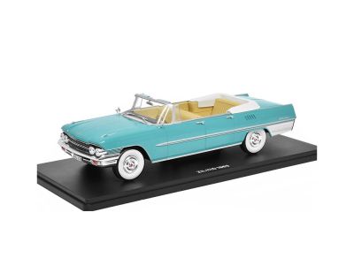 Метален автомобил ZIL 111D Cabriolet 1963 Hachette 942