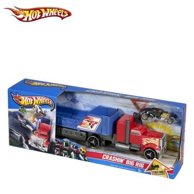 Hot Wheels Камион за катастрофи с количка