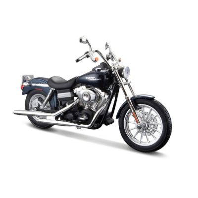 Метален мотор Harley Davidson  Dyna Street Bob Bike 2006 MAISTO 1/18