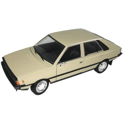 Метална кола FSO POLONEZ 1500 Welly 1:24